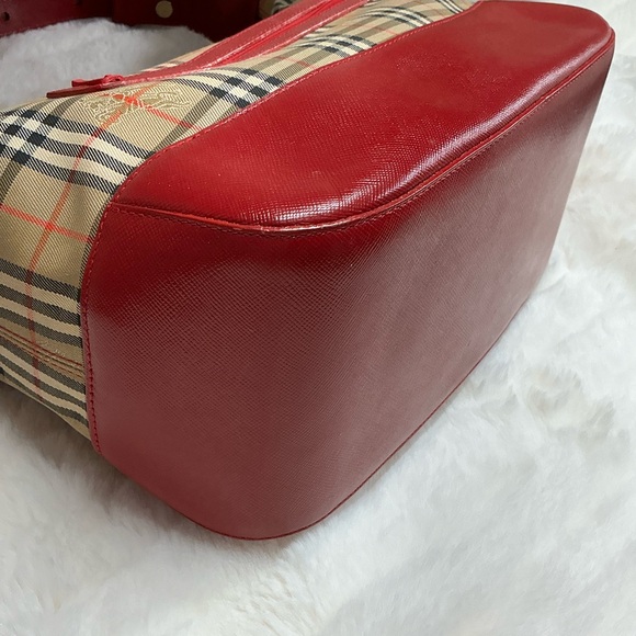 Burberry Shoulderbag - Picture 10 of 16